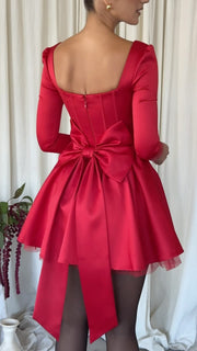 Sexy Long Sleeve U-Neck Cinched Pleated Skirt